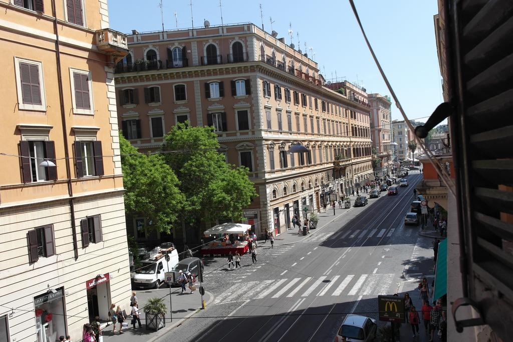 La Casa Di Piero In Via Ottaviano Apartamento Roma Quarto foto
